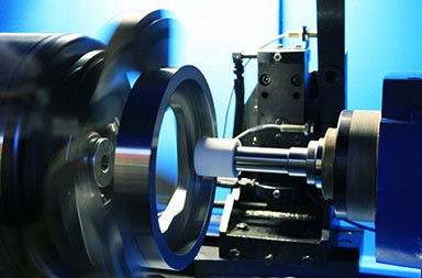 Precision engineered turned components using CNC lathes